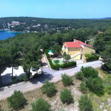 Holiday Home Denis - 100M From Sea